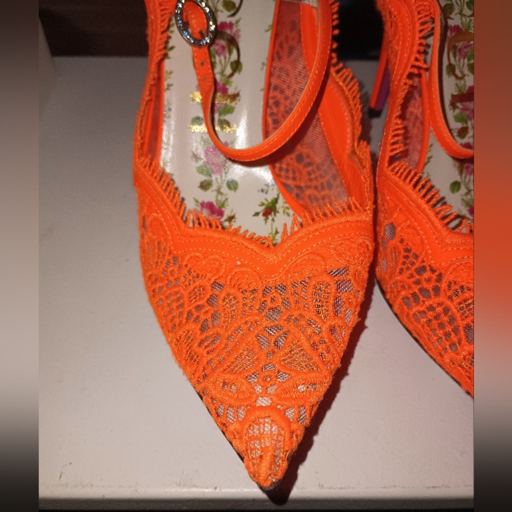 GUCCI Shoes Virginia Lace Mary Jane Pointy Pumps sz 40.5 EU NEW - Picture 4 of 5